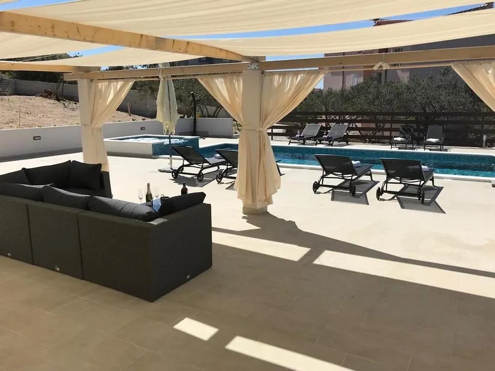 Apartment In Okrug Gornji With Sea View, Balcony, Air Conditioning, Wifi 5048-5 Trogir